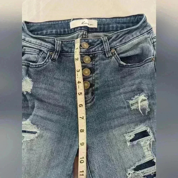 Kancan Women's Size 5/26 Distressed Fly Buttons Skinny Jeans - Picture 10 of 14